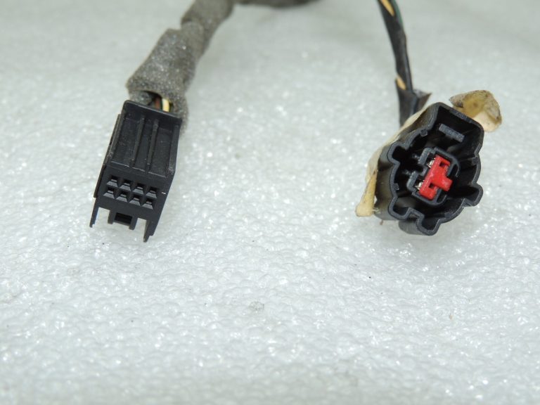 OEM Opel Insignia A durvju instalācija aizmugurējā labajā pusē 13263338