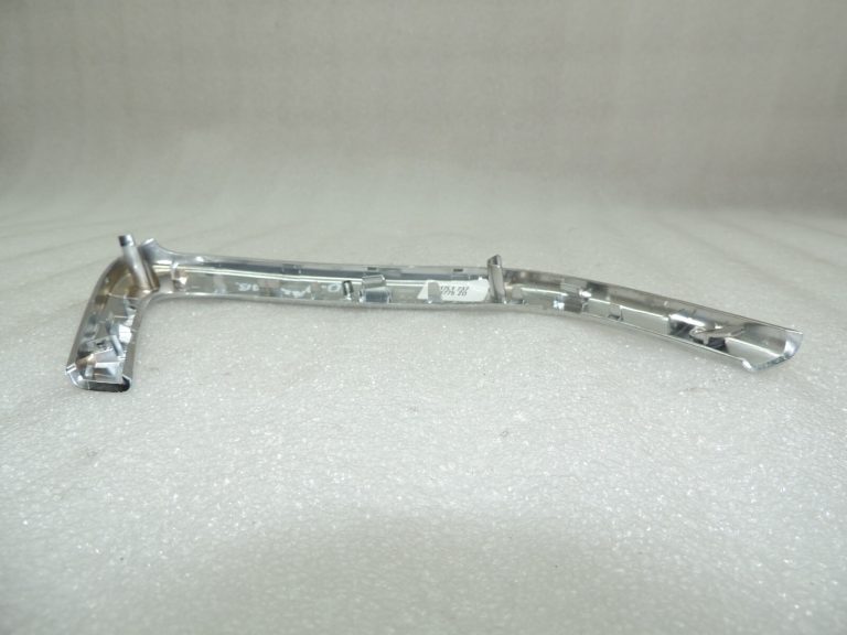 Opel Insignia A durvju apšuvums matēts hroms aizmugurējais labais 13222211 13277649