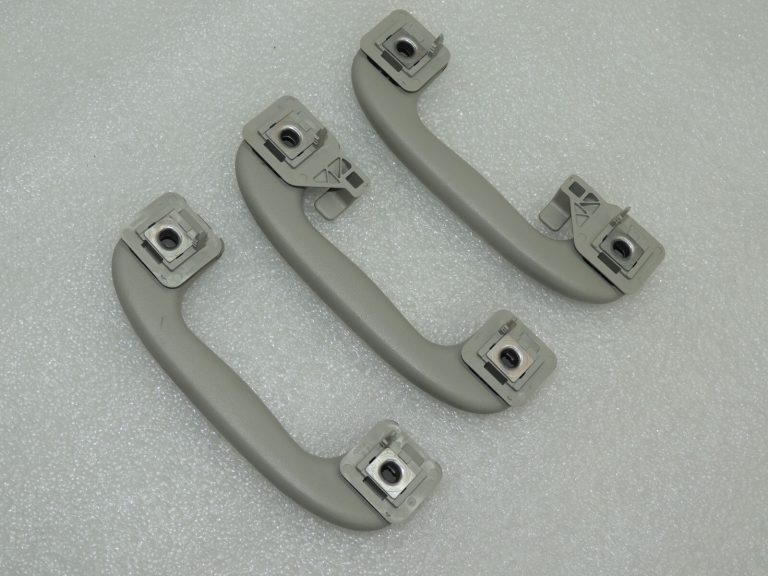 Opel Insignia A salona jumta rokturu komplekts Light Titanium 9072234 9072235 9072231