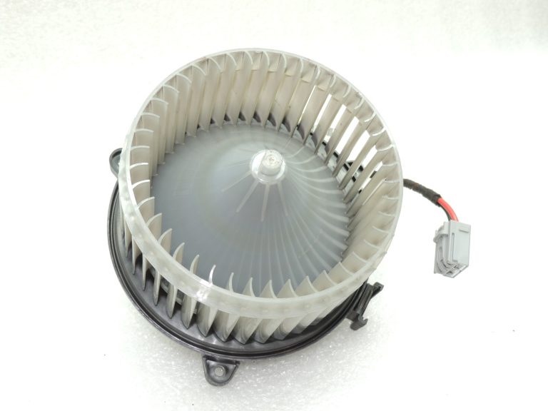 Opel Meriva Insignia Chevlolet Cruze ventilatora motors 13263279 1845712
