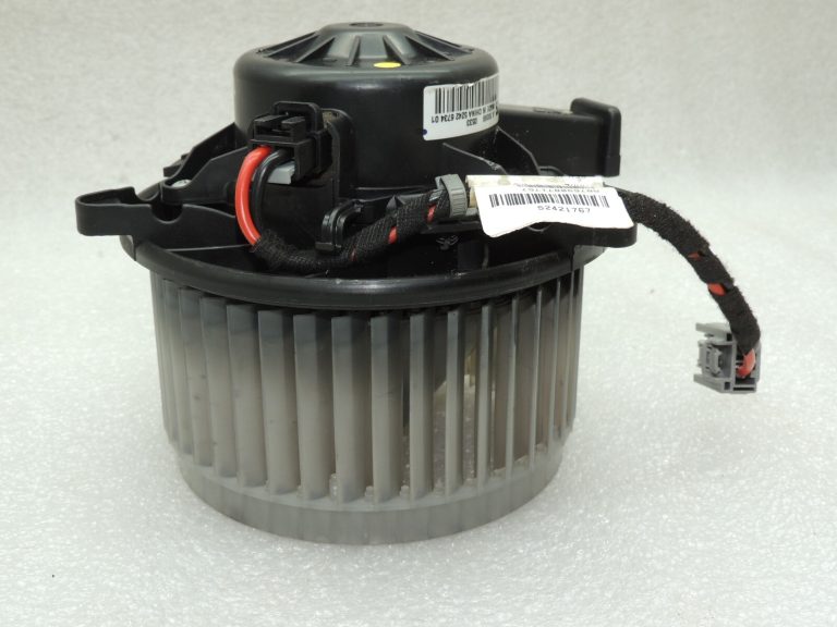 Opel Meriva Insignia Chevlolet Cruze ventilatora motors 13263279 1845712