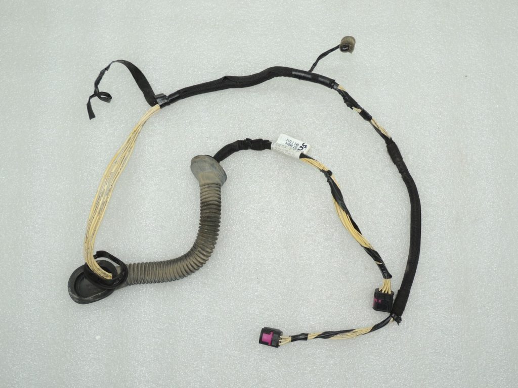 Opel Insignia A aizmugurējo durvju elektroinstalācijas instalācija pa labi 13273616