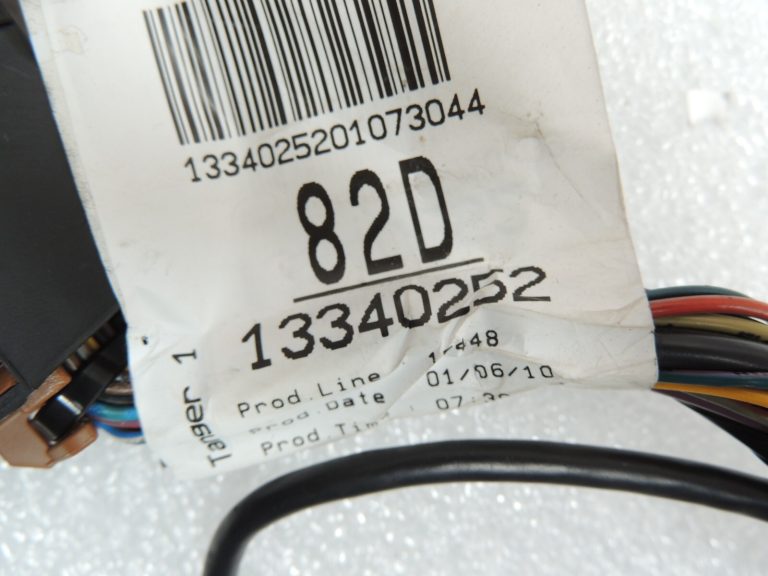 OEM Opel Insingnia A centrālās konsoles vadu instalācija 13340252
