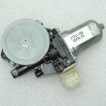 Nissan X-Trail T32 aizmugurējā kreisā loga regulatora motors 827311BA0A