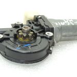 Nissan X-Trail T32 aizmugurējā kreisā loga regulatora motors 827311BA0A