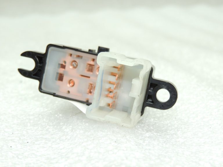 OEM Nissan logu regulatora slēdzis kreisais vai labais priekšējais kreisais 254114CE0A