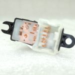 OEM Nissan logu regulatora slēdzis kreisais vai labais priekšējais kreisais 254114CE0A