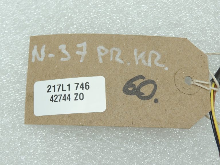 Nissan Qashqai J11 priekšējo lukturu remonts priekšējais kreisais 260604EH2A
