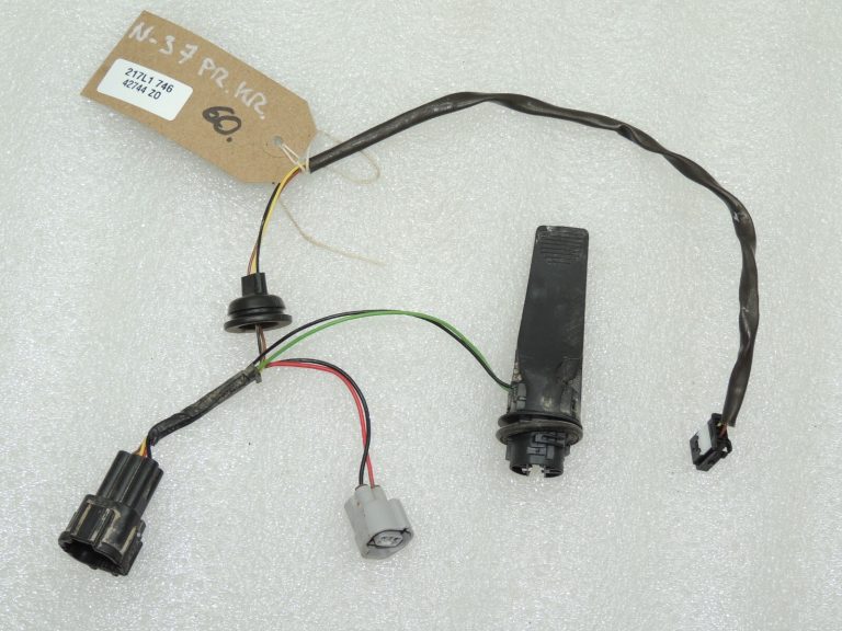 Nissan Qashqai J11 priekšējo lukturu remonts priekšējais kreisais 260604EH2A
