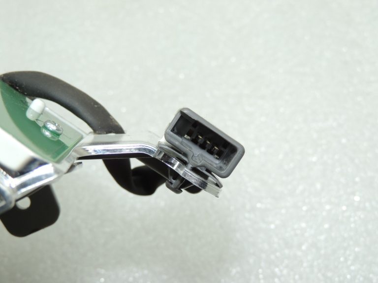 Nissan Qashqai J11 priekšējo LED lukturu remonts priekšējais kreisais 260604EH2A