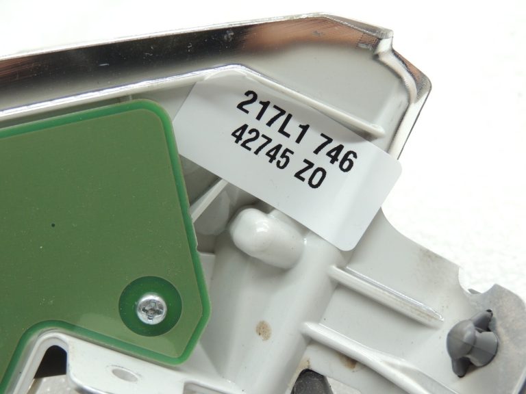 Nissan Qashqai J11 priekšējo LED lukturu remonts priekšējais kreisais 260604EH2A