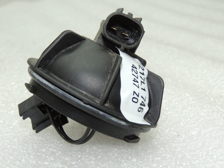 Nissan Qashqai J11 priekšējo lukturu remonts priekšējais kreisais 260604EH2A