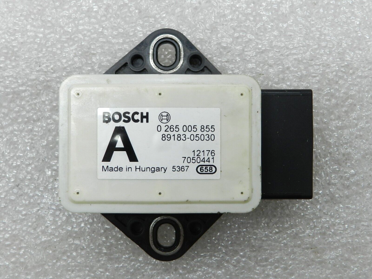 Toyota Avensis T27 oriģināla rezerves daļas sensors 89183-05030