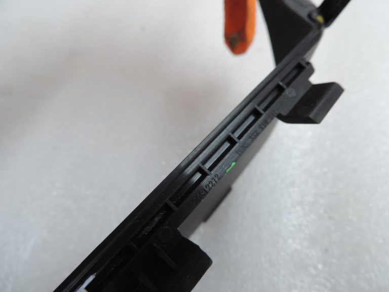 Opel Zafira C CID 7″ displeja radio paneļa vāks, apdares panelis 20891033