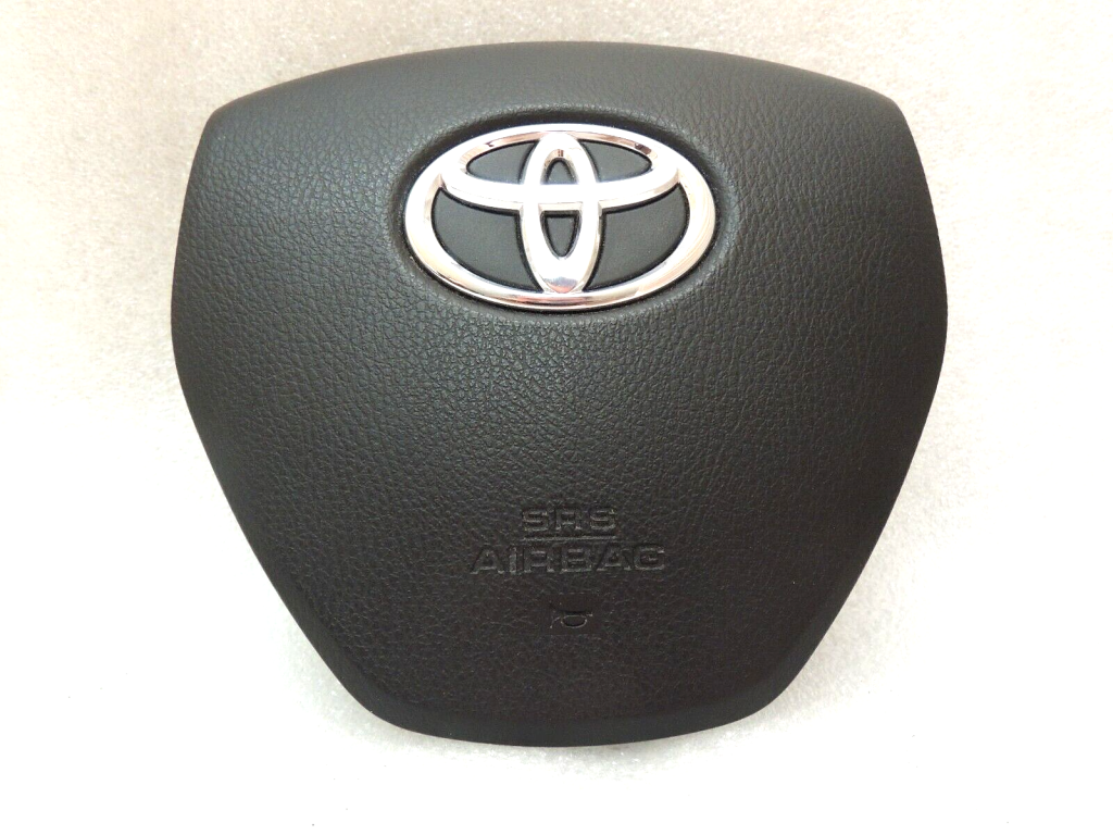 Toyota Corolla E18 Auris E18 Крышка выключателя клаксона рулевого колеса 45130-02450-C0