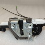 Toyota Corolla E18 Durvju slēdzene priekšējā kreisā 69040-02490 6904002490