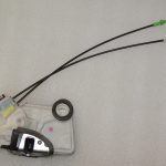 Toyota Corolla E18 Aygo B40 Durvju slēdzene priekšējā labā 69030-02520