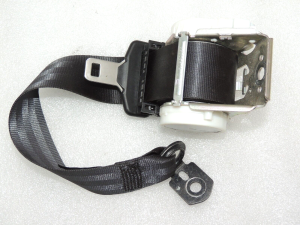 Ford Focus III Rear seat belt left right 1913152 BM51-611B68-AH3JA6