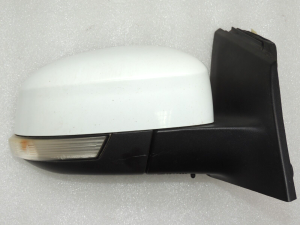 Ford Focus III ārējais spogulis labajā pusē 2011-2015 Frozen White 2143356 BM51-17682-JJ