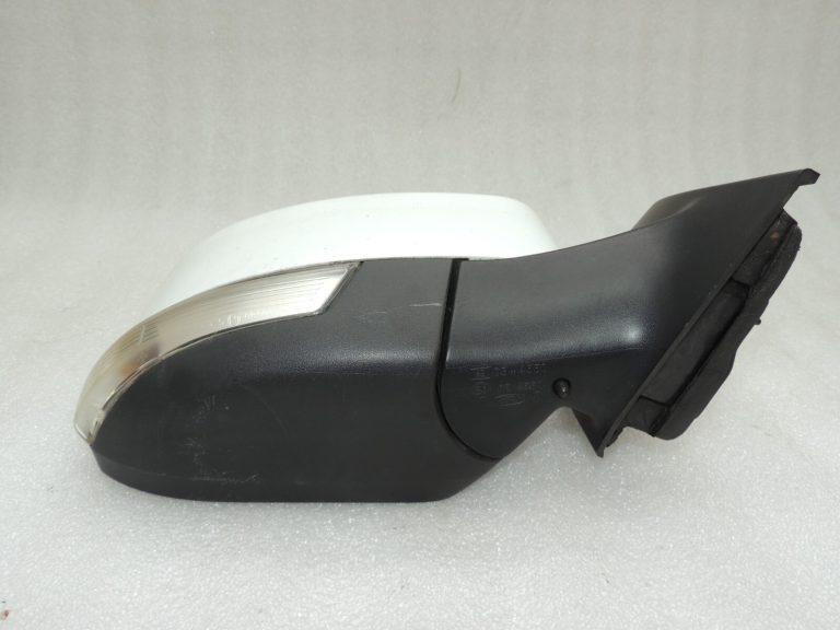 Ford Focus III ārējais spogulis labajā pusē 2011-2015 Frozen White 2143356 BM51-17682-JJ