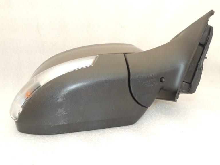 Ford Focus III Ārējais spogulis labais rādītājs Caribou H5 2308812 BM51-17682-PK