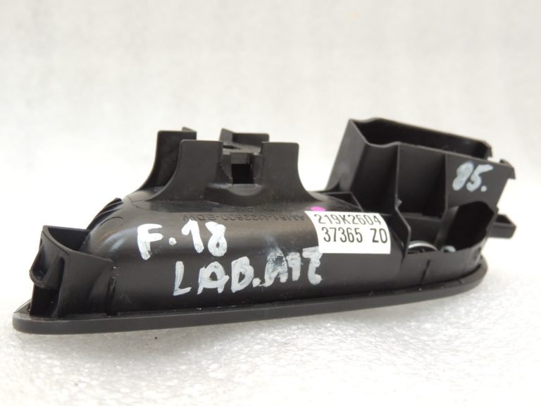 Ford Focus III Iekšējo durvju rokturis aizmugurējais labās puses 1746825 AM51-U22600-BE3JA6
