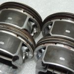 4x OEM virzuļa Opel 1.8i A18XER ar gredzeniem standarta 55567934 55568927 12992353