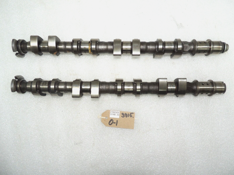 Opel Chevrolet 1.8i A18XER Izplūdes ieplūdes vārpsta 55561747 55561748