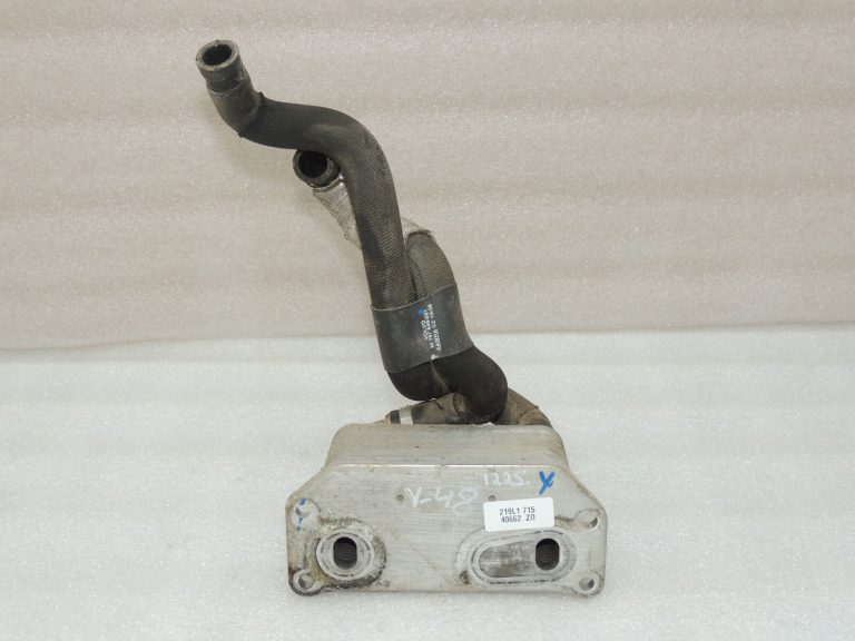 Volvo 2.0 2.4 1.6 D4 D3 1.8 Eļļas dzesētājs 31325045