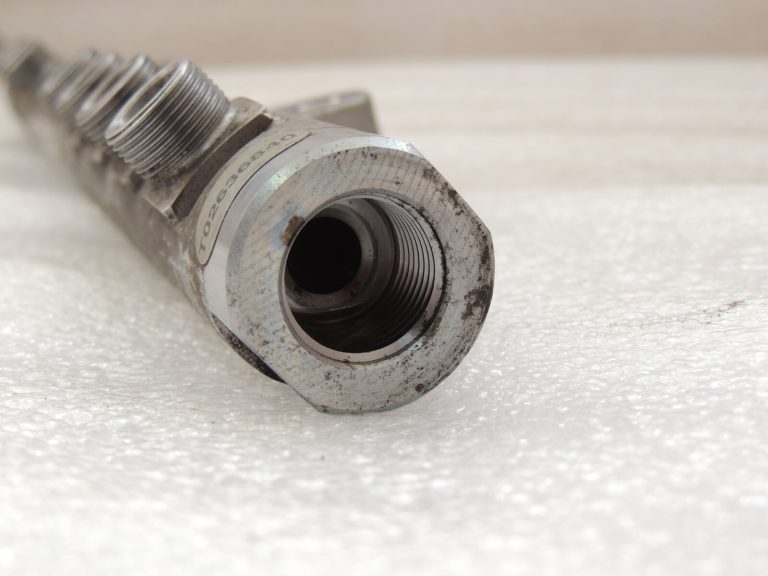 OEM Bosch Volvo S60 D5 V60 2.0T D5204T2 degvielas sadalītājs