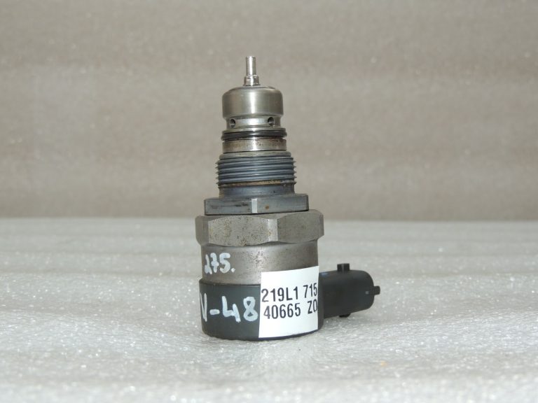 Volvo D3 D3 D4 D5 2.4 2.0 D5204T2 Degvielas spiediena sensors Spiediena sensors Spiediena vārsts.