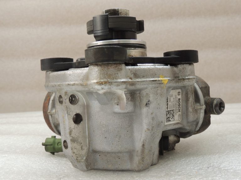 OEM BOSCH Volvo V70 C30 S80 S60 XC60 S40 II V50 V60 2.0D 2.4D augstspiediena sūknis