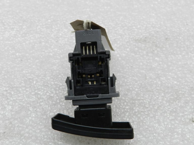 Toyota Avensis T27 Kombi Oriģinālais avārijas signāluguns slēdzis 8433205070