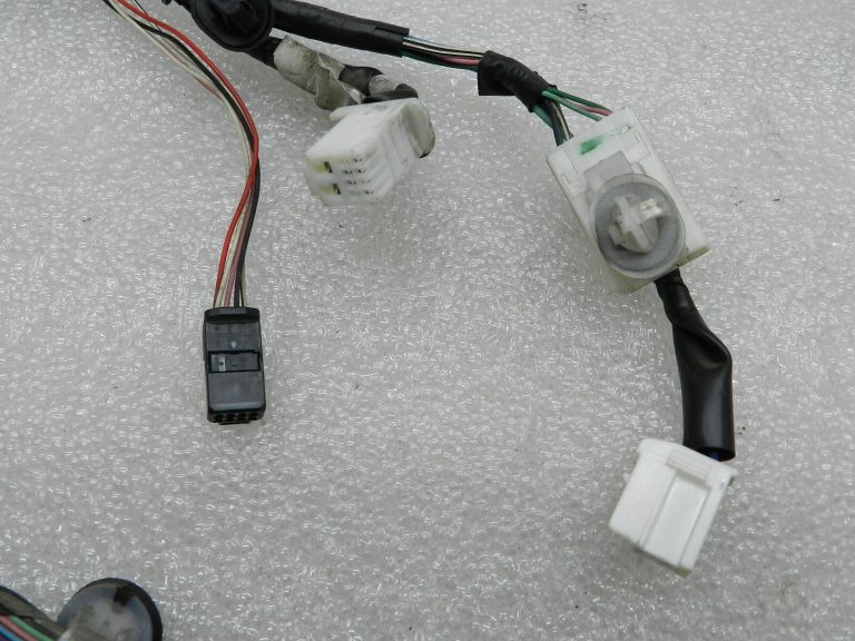 Toyota Avensis T27 Kombi Oriģinālā instalācija durvju logu regulators priekšējais labais