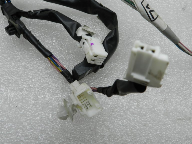 Toyota Avensis T27 Kombi Oriģinālā instalācija durvju logu regulators priekšējais kreisais
