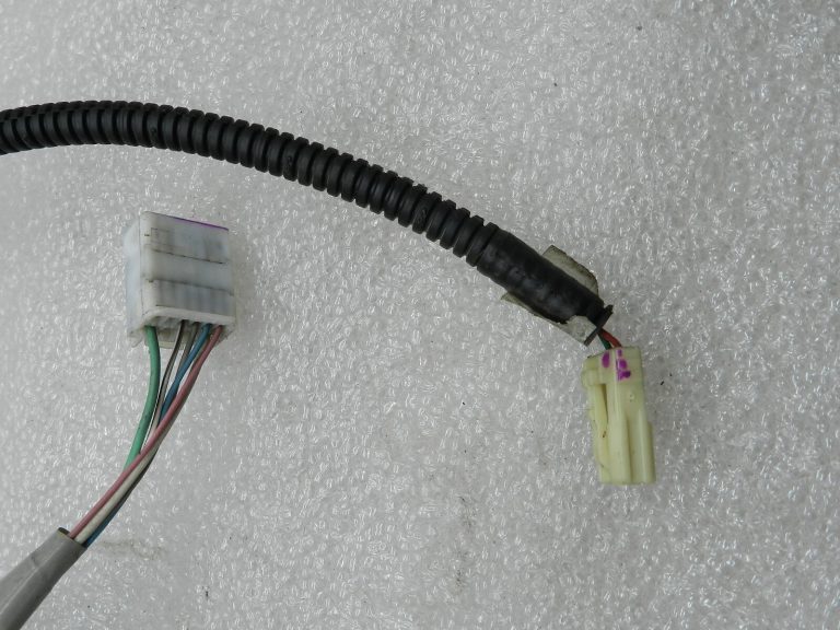 Toyota Avensis T27 Kombi Oriģinālā instalācija durvju logu regulators priekšējais kreisais