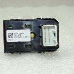 KIA Sportage QL Aizmugurējā kreisā loga slēdzis 93580D9100AK5