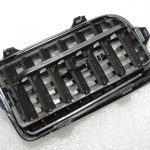 Fiat Doblo 263 Opel Combo D instrumentu paneļa ventilācijas atveres priekšējā labajā pusē 735498104