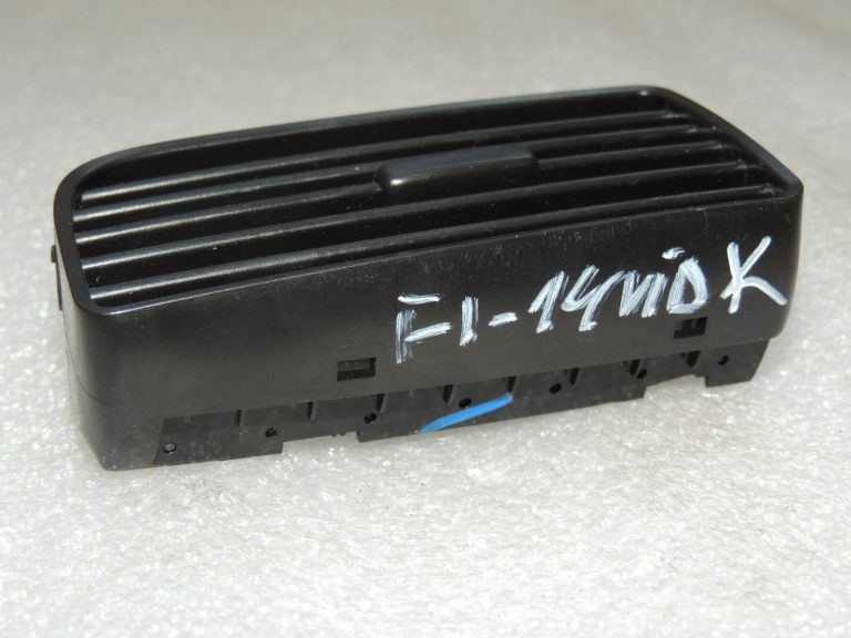 Fiat Doblo 263 Opel Combo D instrumentu paneļa ventilācijas atveres priekšējais centrālais kreisais 735498648