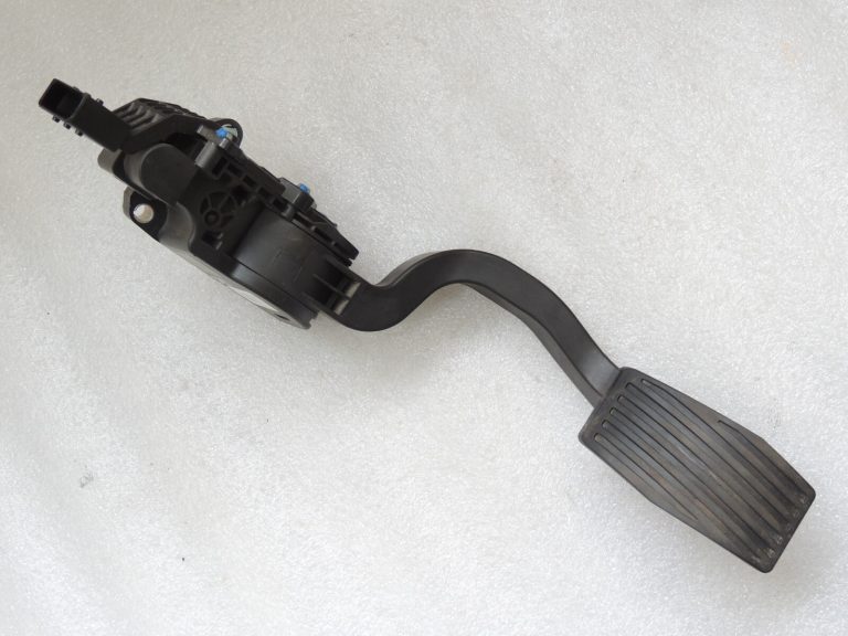 OEM BOSCH Fiat Doblo 263 Opel Combo D akseleratora pedālis 51831864 0280755157