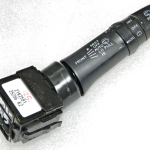 Oriģinālais Citroen C-Crosser Peugeot 4007 tīrītāju slēdzis 6243E5, 1636475980