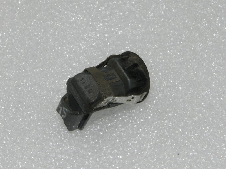 OEM Citroen C-Crosser aizmugurējais augšējais stāvvietas sensors Pearl Black (KTZ) 6590 Z1, 6590Z1
