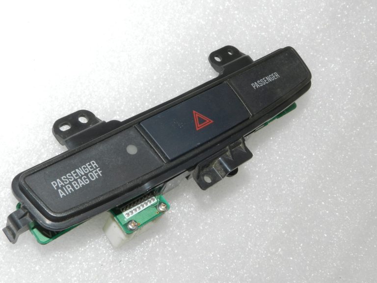 OEM Mitsubishi Lancer VIII Evo X avārijas brīdinājuma slēdzis gaisa spilvena brīdinājuma gaisma 8002B680XA