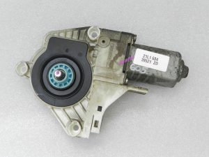 VW Sharan 7N Мотор регулятора окна передний правый 8K0959801B