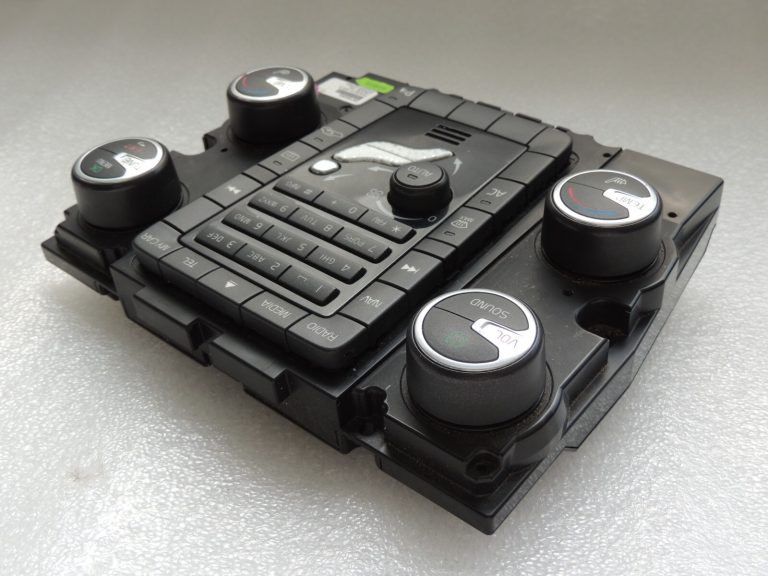 Volvo V60 I Klimata kontroles bloks Radio kontroles bloks Apkures kontroles bloks 30795271 30795265