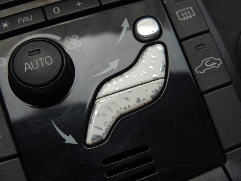 Volvo V60 I Klimata kontroles bloks Radio kontroles bloks Apkures kontroles bloks 30795271 30795265