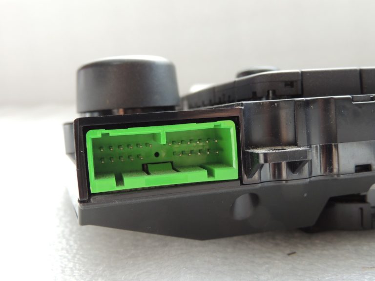 Volvo V60 I Klimata kontroles bloks Radio kontroles bloks Apkures kontroles bloks 30795271 30795265