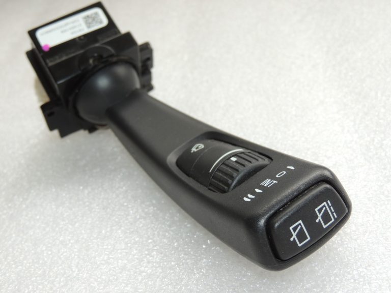 Volvo V60 I Tīrītāju slēdzis 31264169