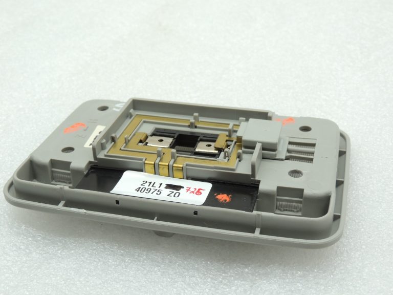 Suzuki Liana aizmugurējā jumta luktura interjera apgaismojums 3621060G016GS 3621060G006GS 3621060G006GS