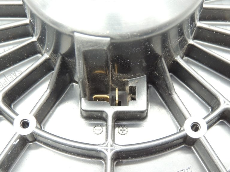 OEM Suzuki Liana ventilatora motors 74250-54G10